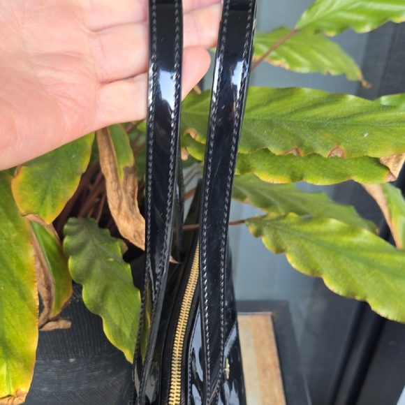 kate spade New York Jeralyn Camellia Street Polka Dot Patent  Small Tote - Picture 14 of 16